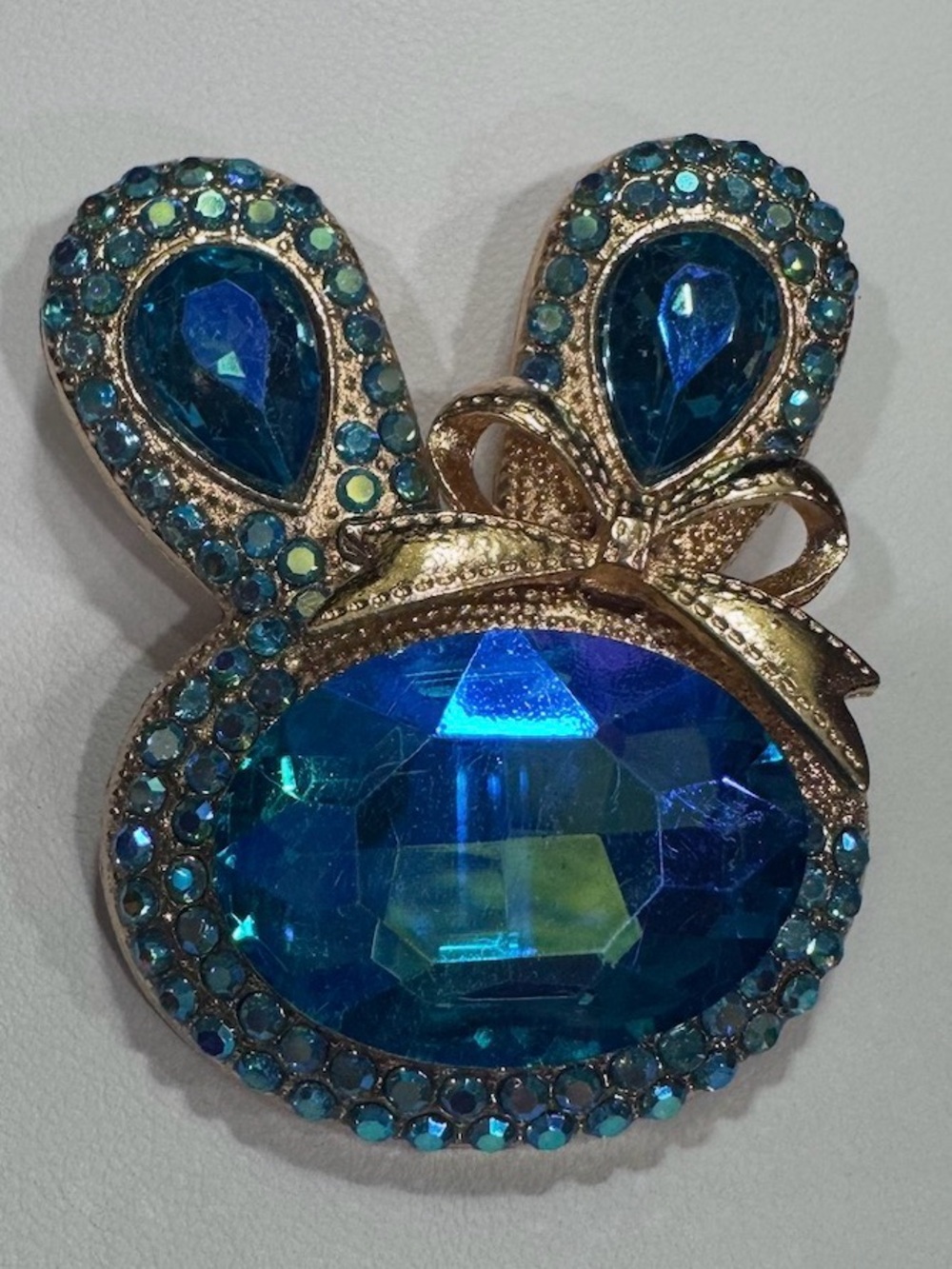 Crystal Bunny Brooch with Gold Bow - Blue - Picture 3 of 4